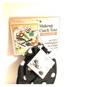 NewWT! Make-up Cinch-up Bag Organizer Mat